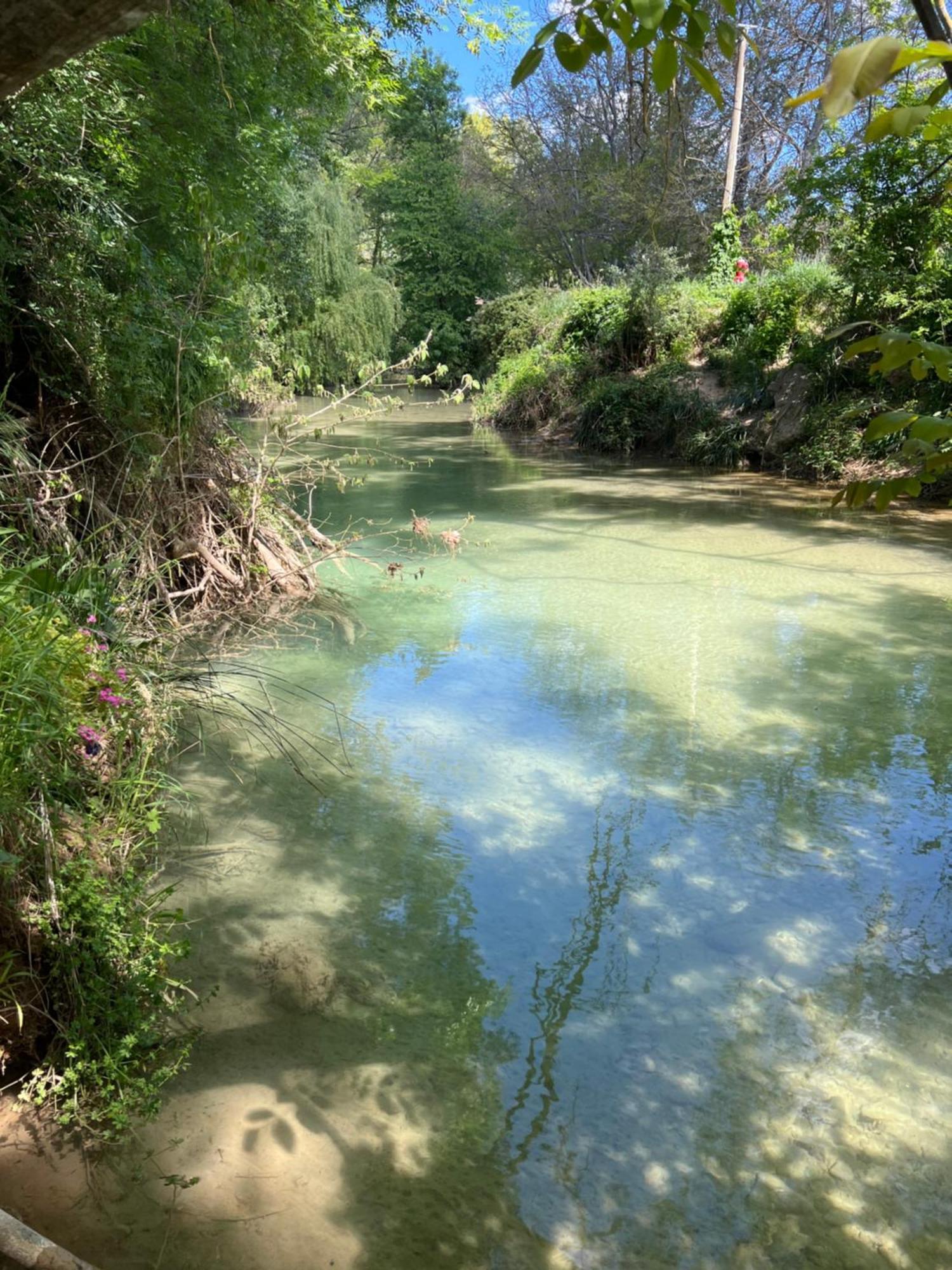 La Belle Riviere Otel Salernes Dış mekan fotoğraf